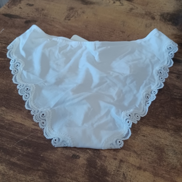 Sweet nothings white size 6 undies - Picture 4 of 5